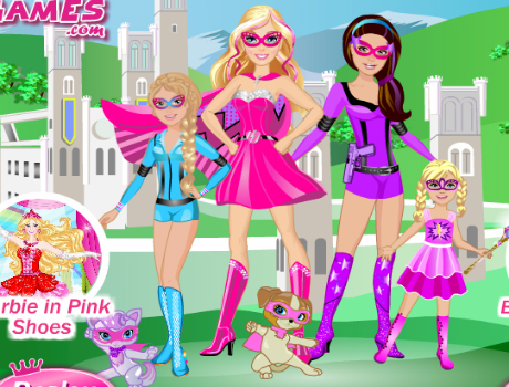 Szuper hős lányok öltöztetős Barbie játék