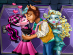 Draculaura szerelmes csókja Monster high játék