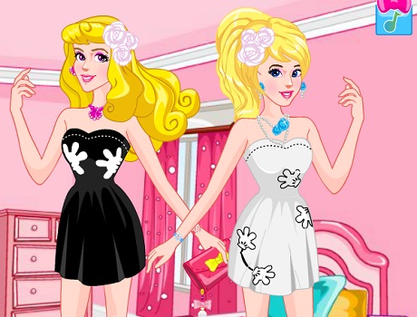 Hamupipőke és Auróra divat öltöztetős hercegnős játék
